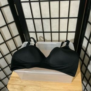 NWOT Perfect by Warner's Women's Underarm Smoothing Seamless Wireless Bra 38D